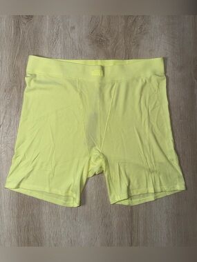 SKIMS Soft Lounge Rib Boxer in Lemonade NWT